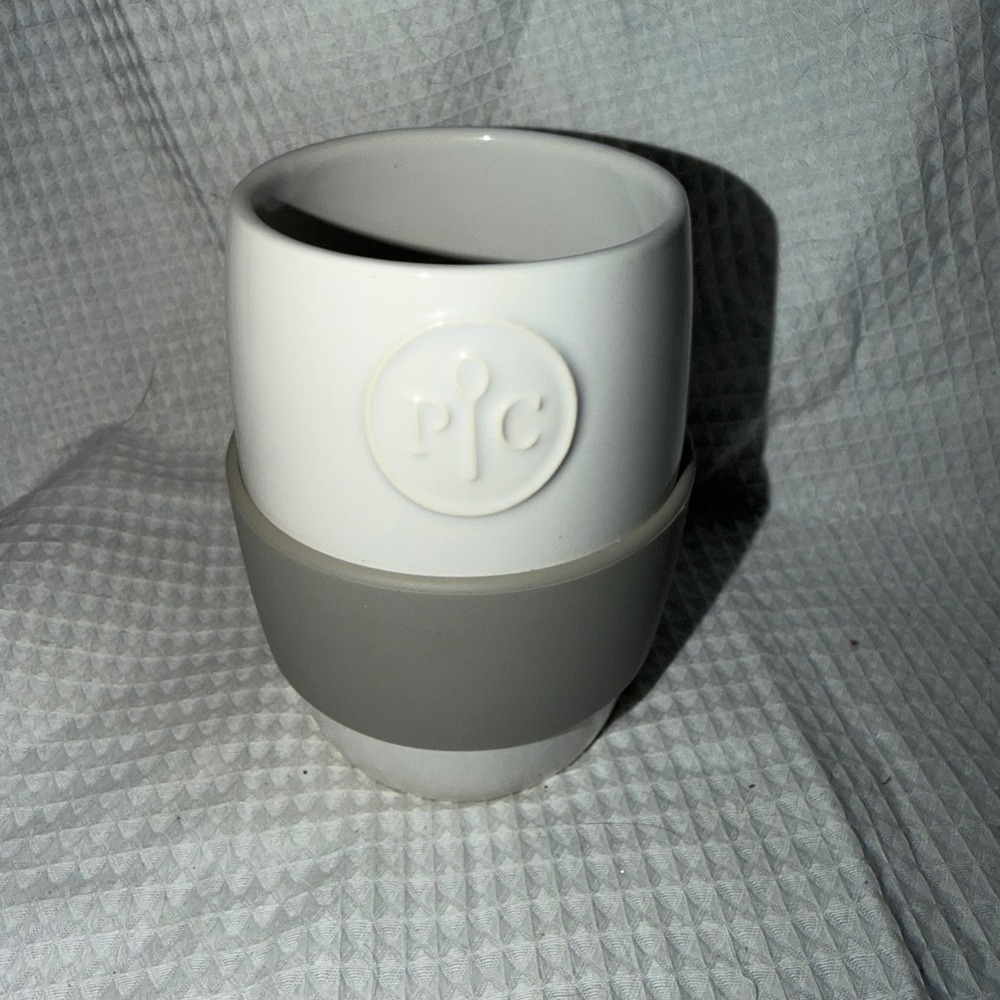 Pampered Chef Ceramic Egg cooker. missing lid